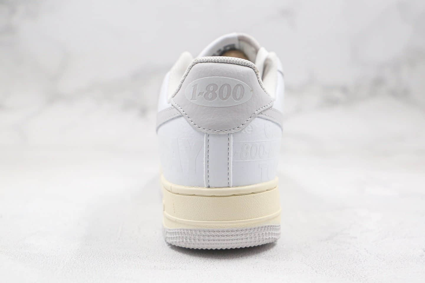耐克Nike Air Force 1 '07 Premium Toll Free纯原版本低帮空军一号1-800字母英文涂鸦电话机板鞋原楦头纸板打造 货号:CJ1631-100