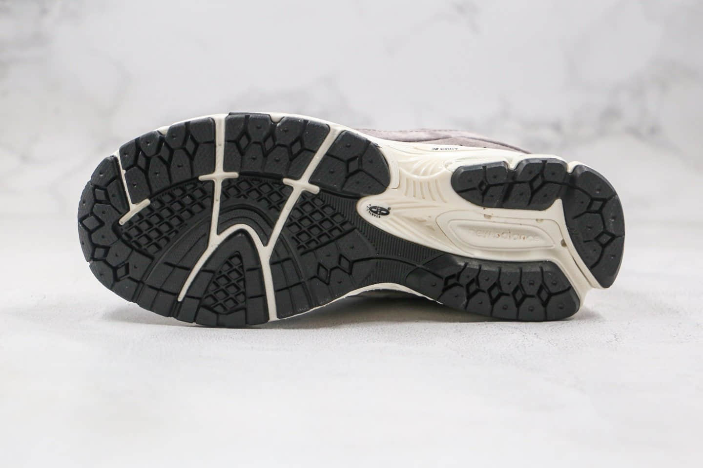 新百伦new balance 2002纯原版本复古老爹鞋NB2002灰白色原档案数据开发原盒原标 货号:ML2002RC