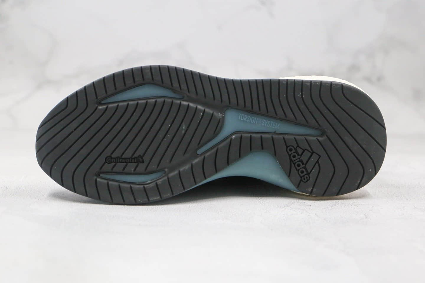 阿迪达斯adidas AlphaBounce FIT纯原版本阿尔法11代跑鞋灰蓝色原盒市售最高版本 货号：CG3812