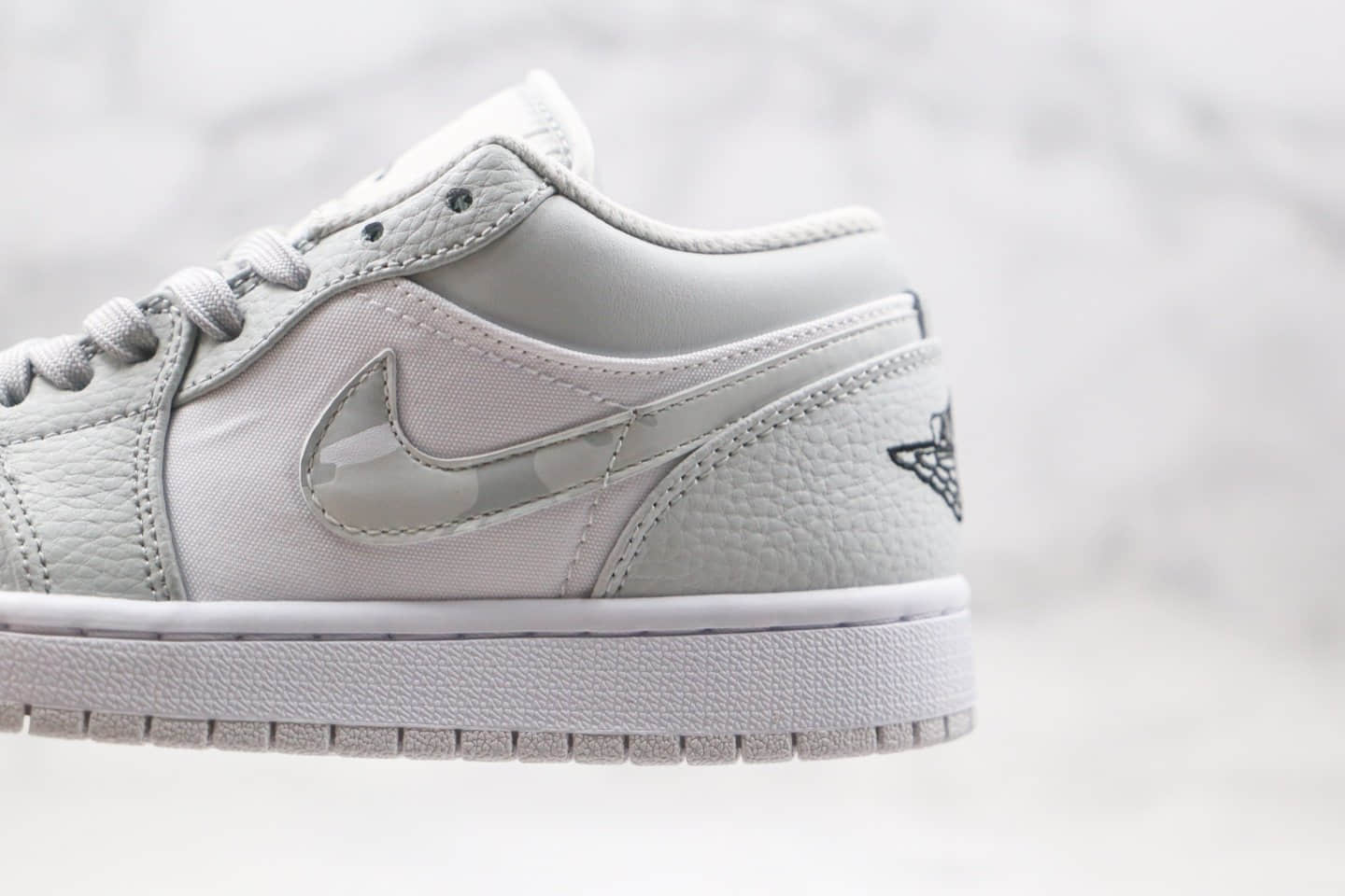 乔丹Air Jordan 1 Low White Camo纯原版本低帮AJ1迷雾迷彩浅灰色篮球鞋内置气垫 货号：DC9036-100
