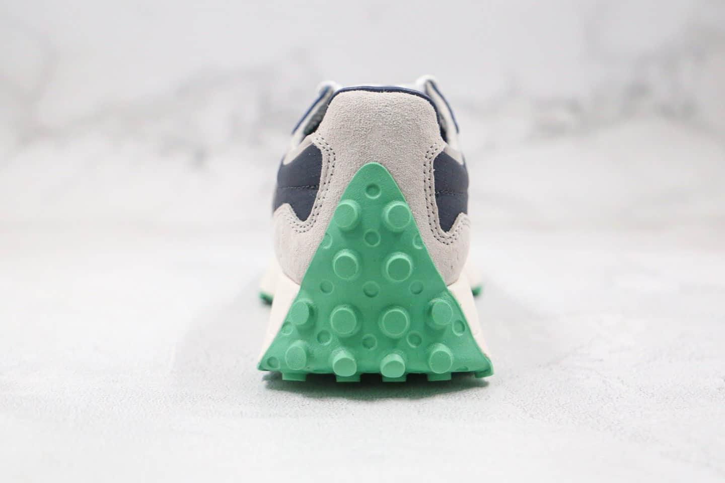 新百伦New Balance 327纯原版本复古NB327慢跑鞋灰蓝色原档案数据开发 货号:WS327WNL