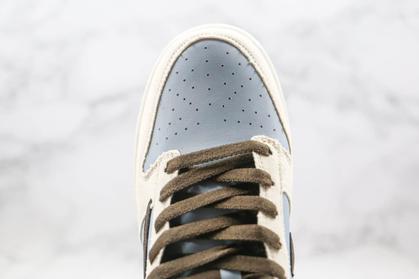 耐克Nike Dunk SB Low playstation纯原版本客制款索尼联名款低帮sb倒钩dunk米白蓝色板鞋原档案数据开发 货号：BQ6817-101