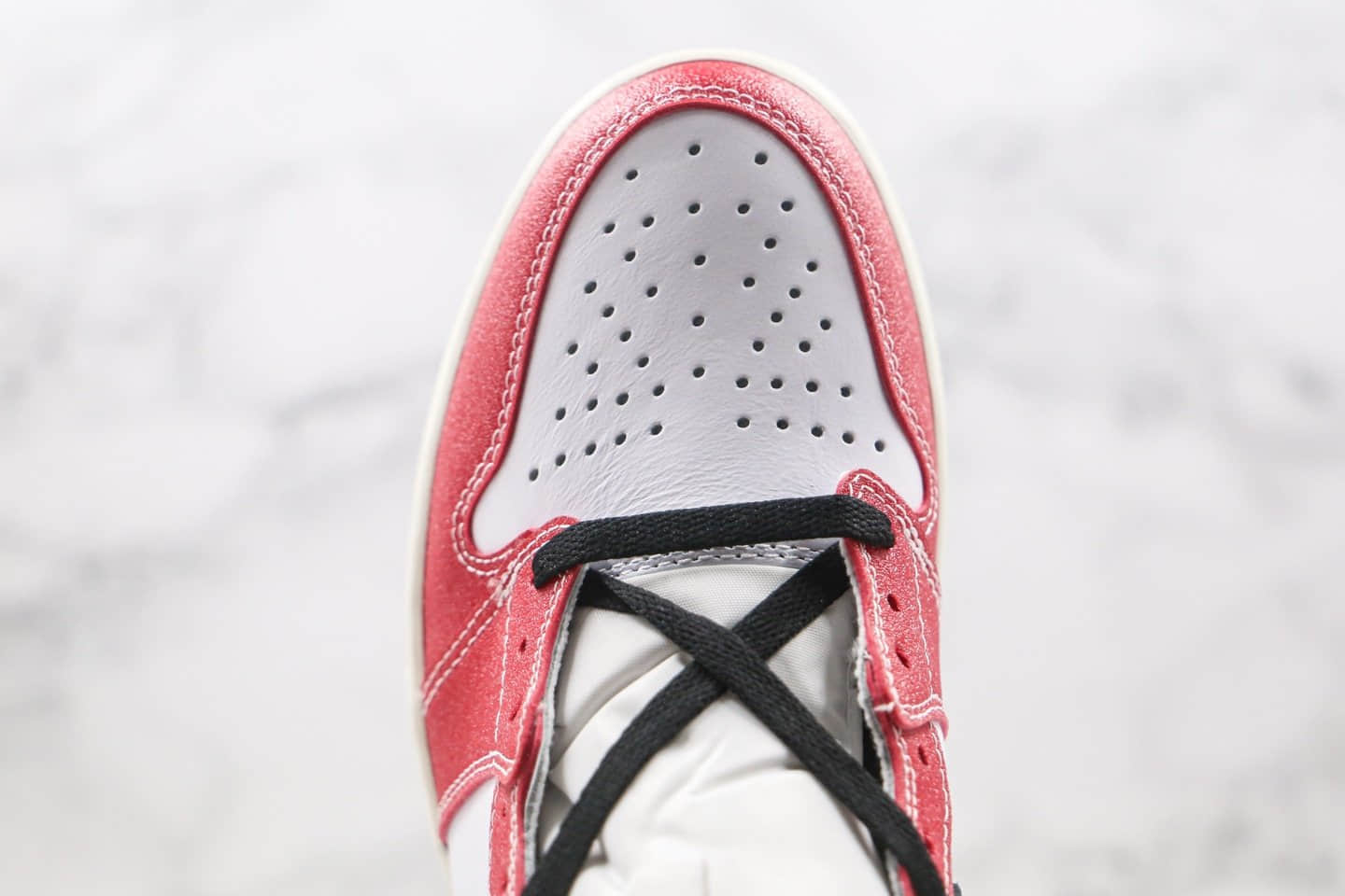 乔丹Air Jordan 1 Chicago纯原版本高帮AJ1芝加哥水晶底红白色原盒原标原档案数据开发 货号：DA2728-100