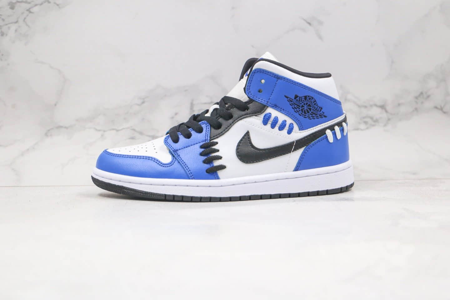 乔丹Air Jordan 1 Mid SE Game Royal纯原版本中帮AJ1捆绑小闪电白蓝色原鞋开模一比一打造 货号:CV0152-401