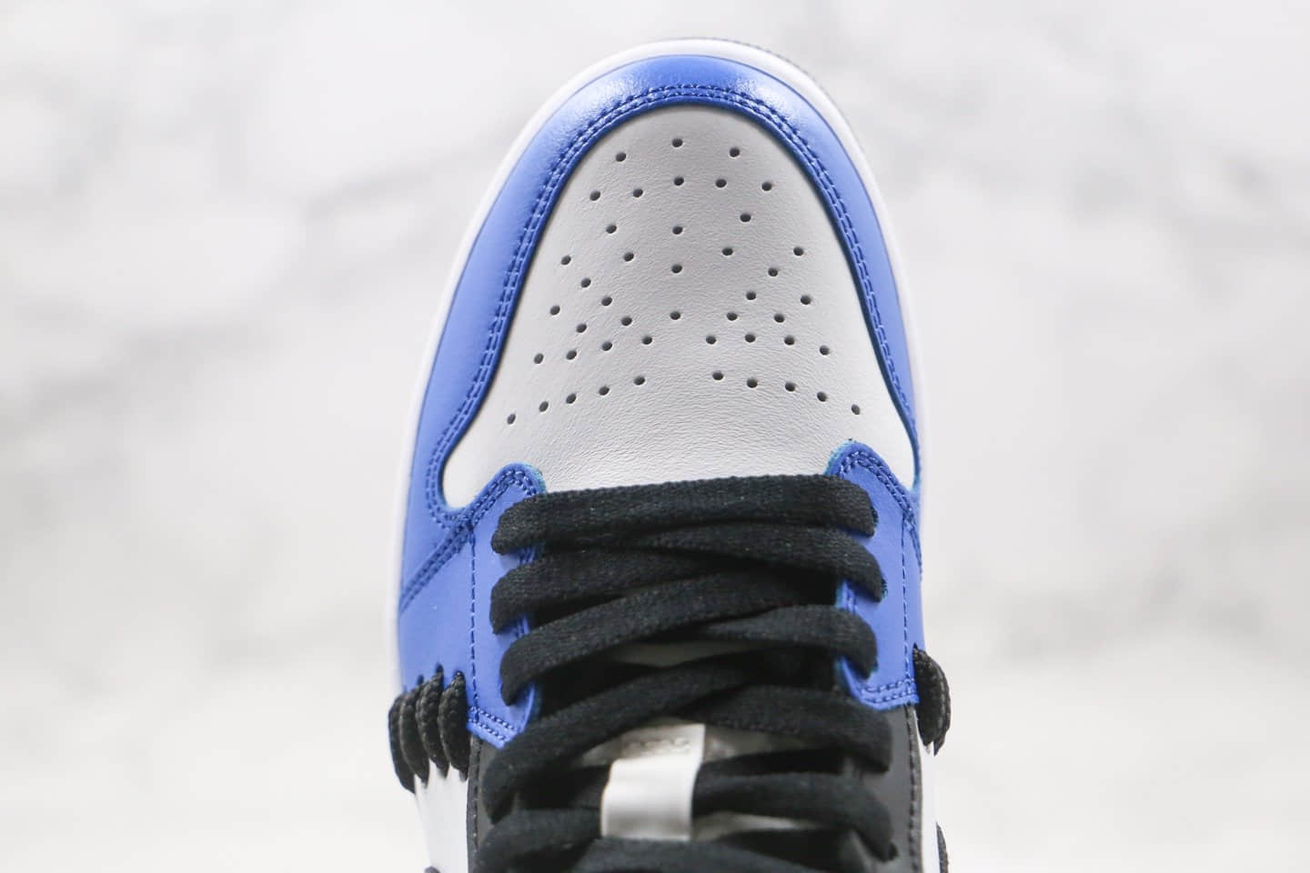 乔丹Air Jordan 1 Mid SE Game Royal纯原版本中帮AJ1捆绑小闪电白蓝色原鞋开模一比一打造 货号:CV0152-401