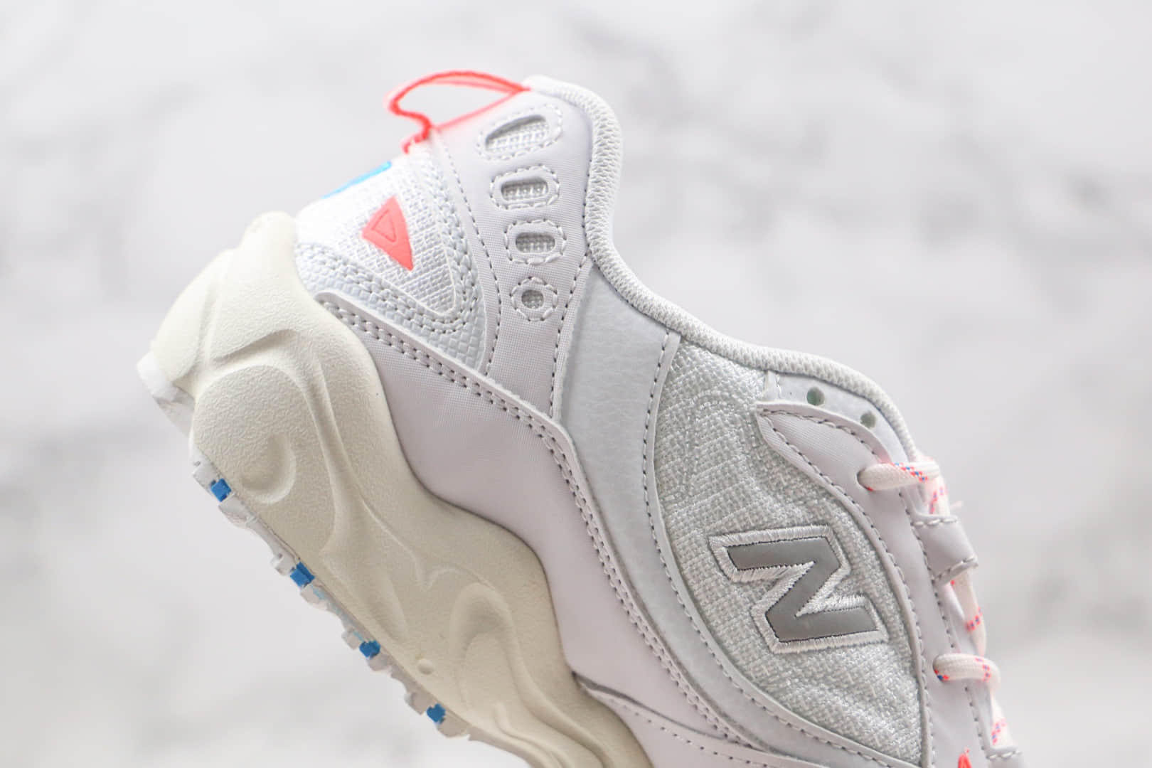 新百伦New Balance 703纯原版本复古越野跑鞋NB703白蓝色原档案数据开发原盒原标 货号：WL703BC