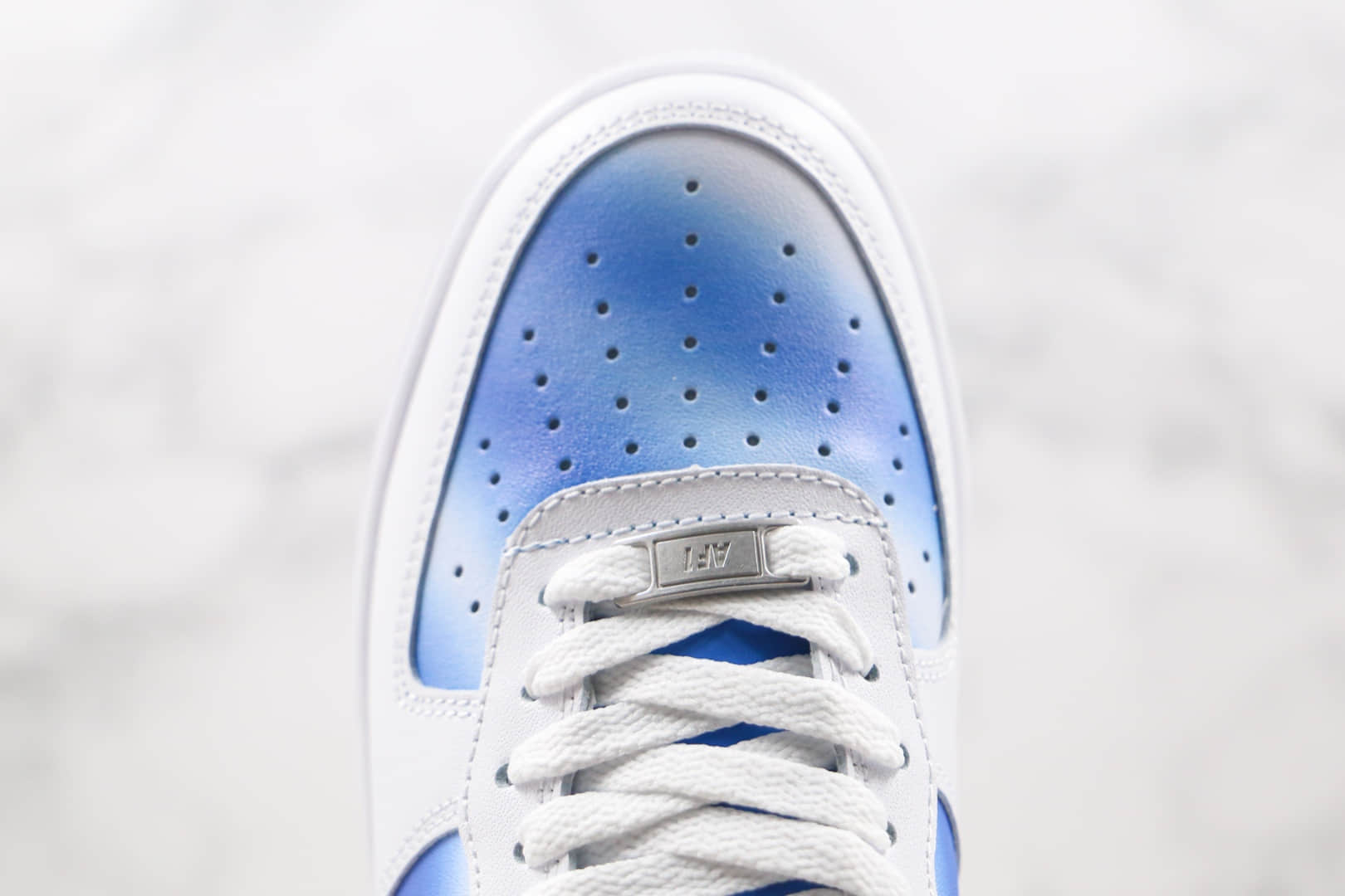 耐克Nike Air Force 1 Low纯原版本低帮空军一号蓝天白云板鞋内置全掌Sole气垫 货号：DC1404-100