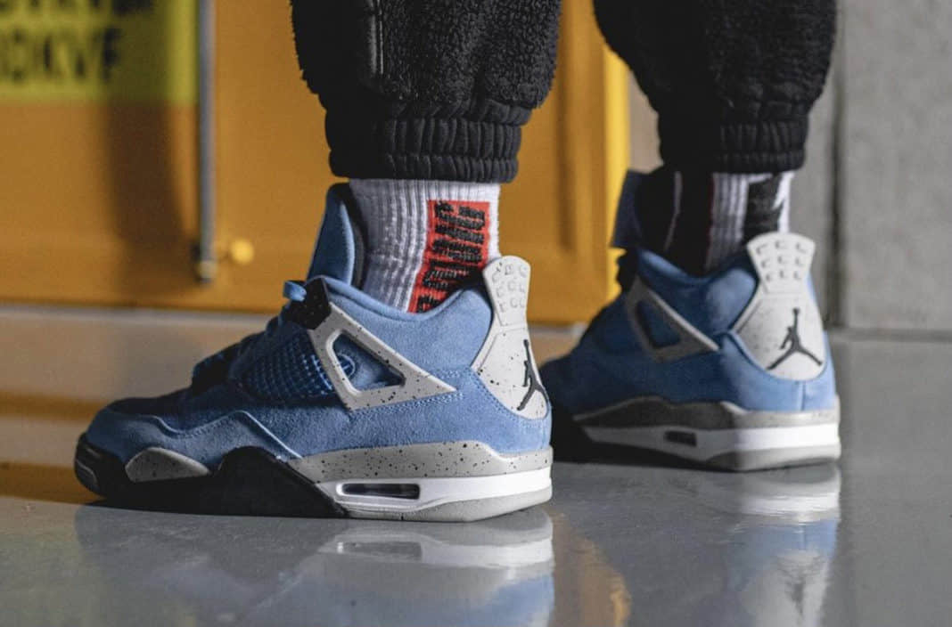 酷似TS联名！AJ4“ University Blue”上脚也太清爽了！ 货号：CT8527-400