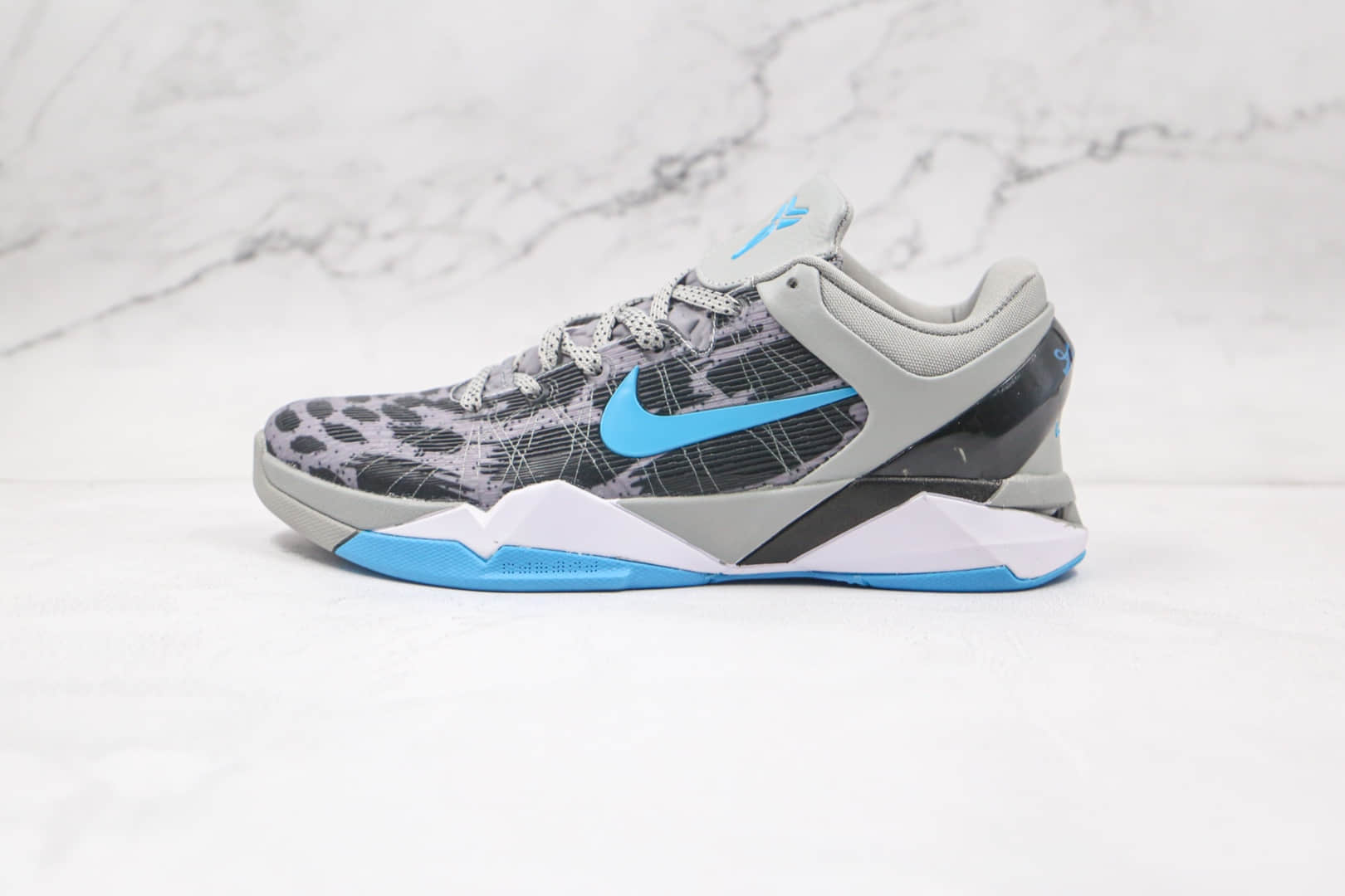 耐克Nike Kobe 7“Grey Cheetah”公司级版本科比7灰豹限定版篮球鞋原版一致配置 货号:488370-002