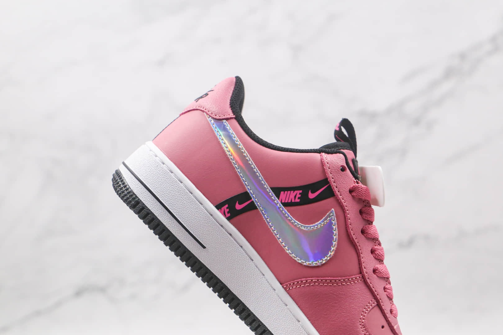 耐克Nike Air Force 1 LVB KSA纯原版本低帮空军一号玫红粉色皮面刺绣3M反光勾板鞋正确鞋面材质 货号:CT4683-600