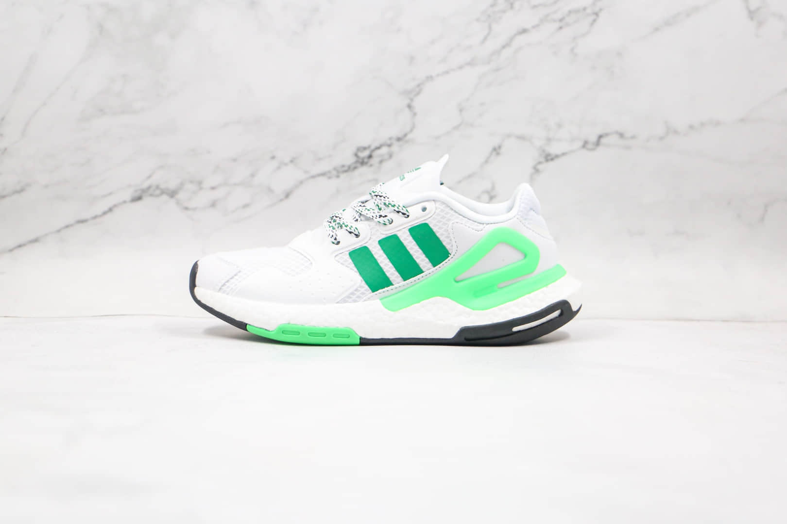 阿迪达斯Adidas Originals 2021 Day Jogger Boost 2021纯原版本三叶草夜行者二代白绿色爆米花跑鞋原鞋开模 货号：FW4848