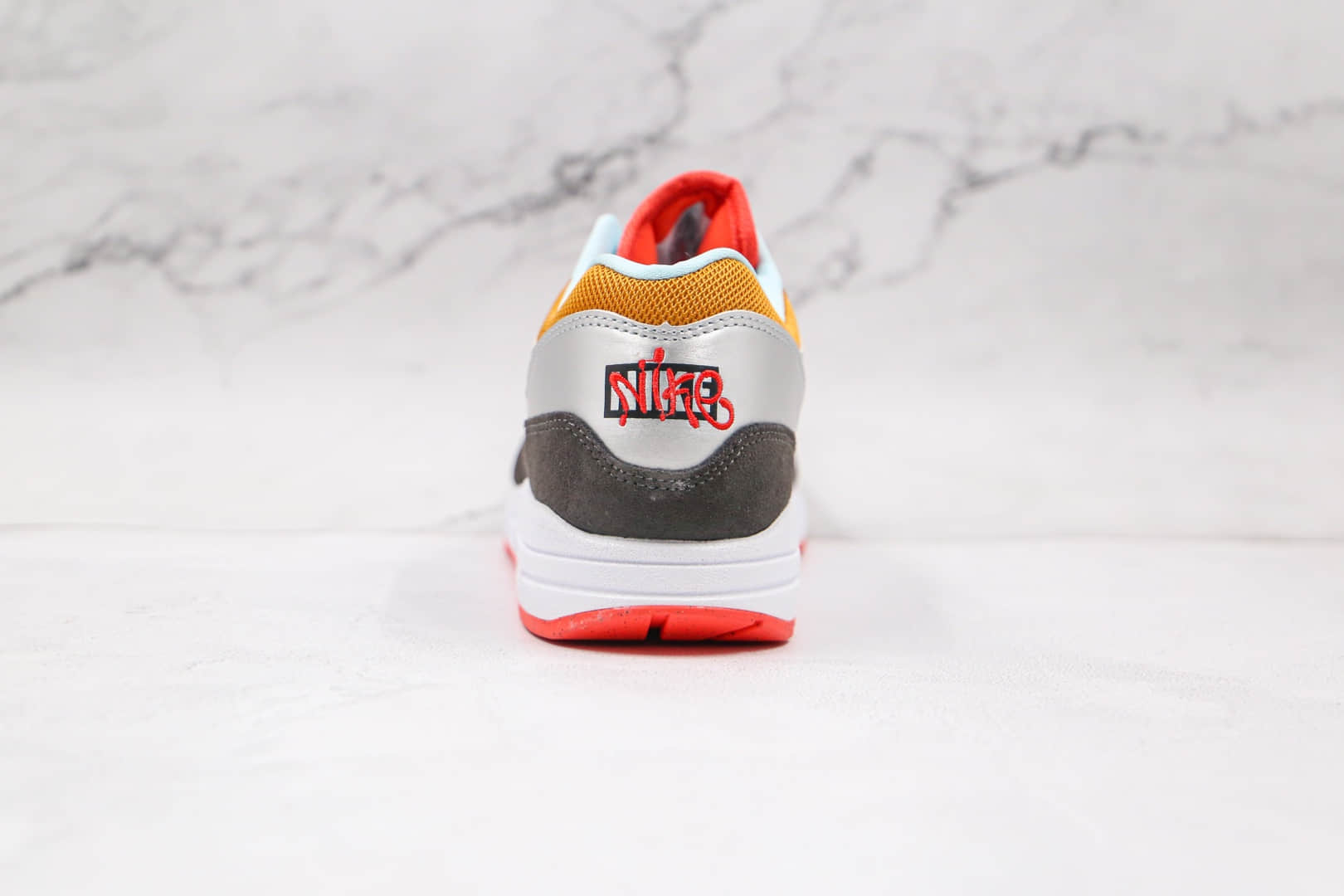 耐克Nike air max 1 white grey dark smoke纯原版本黑白黄蓝复古Max 1气垫鞋原盒原标 货号：CZ8138-100