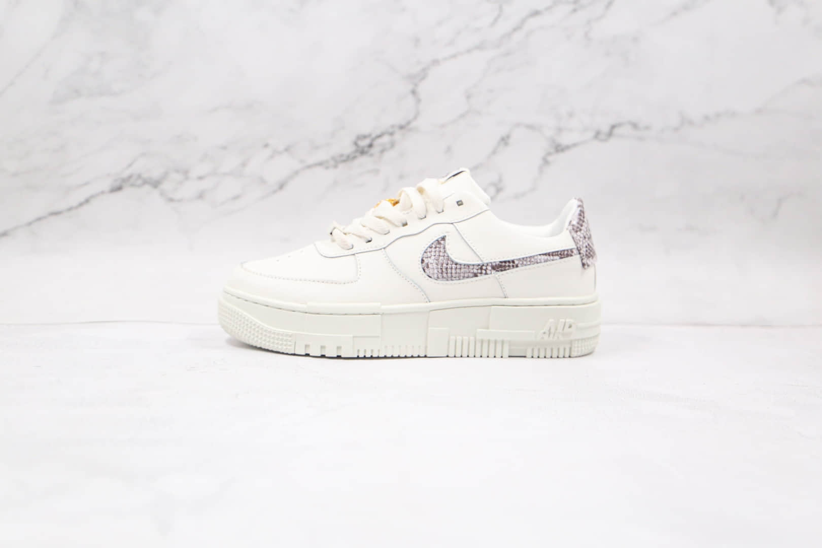耐克Nike Air Force 1 Pixel SE纯原版本低帮空军一号蛇皮纹波点白色解构板鞋原楦头纸板打造 货号:CV8481-101