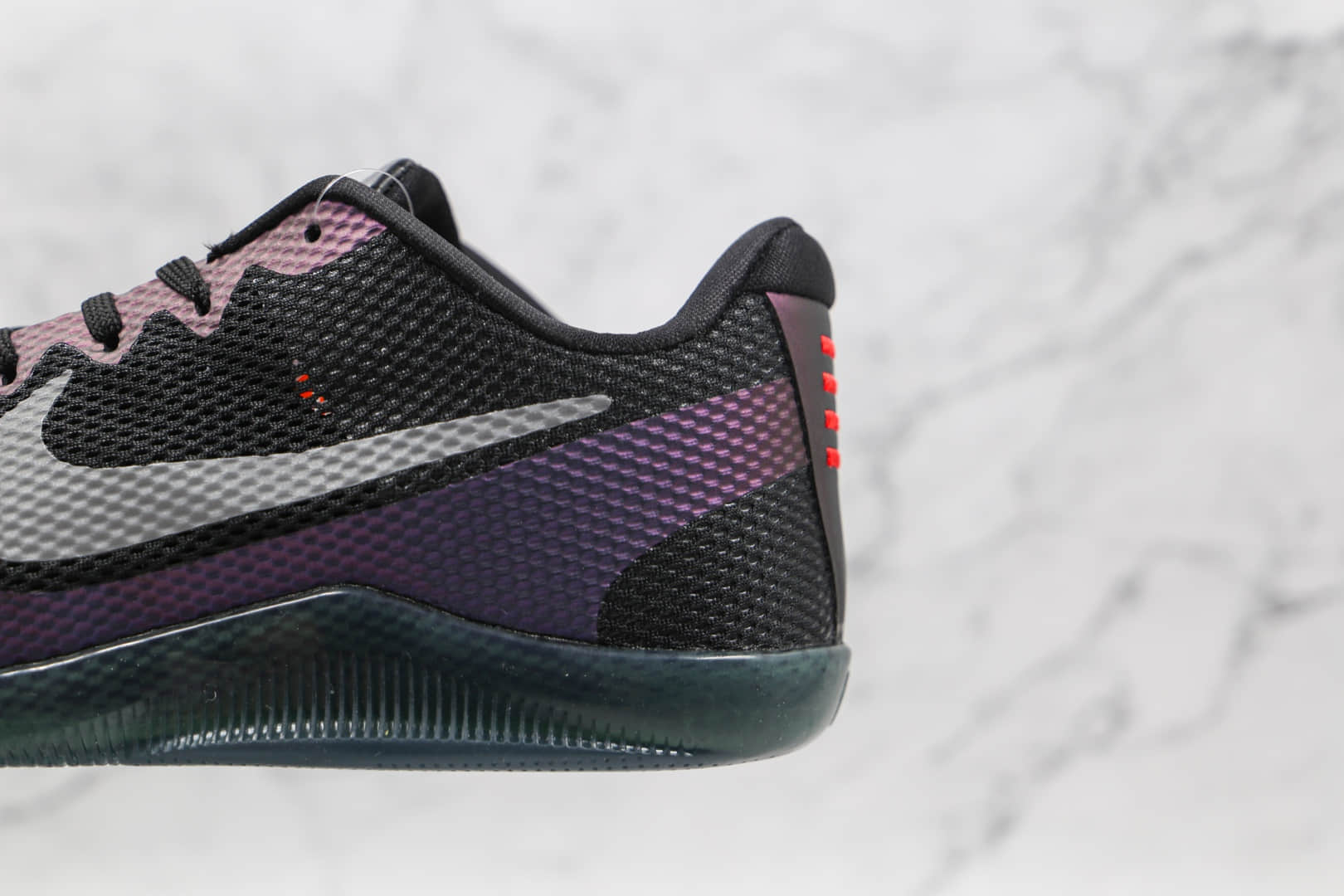 耐克Nike Kobe 11 EM Low Invisibility Cloak纯原版本科比11代3M黑紫色篮球鞋内置气垫支持实战 货号：836183-005