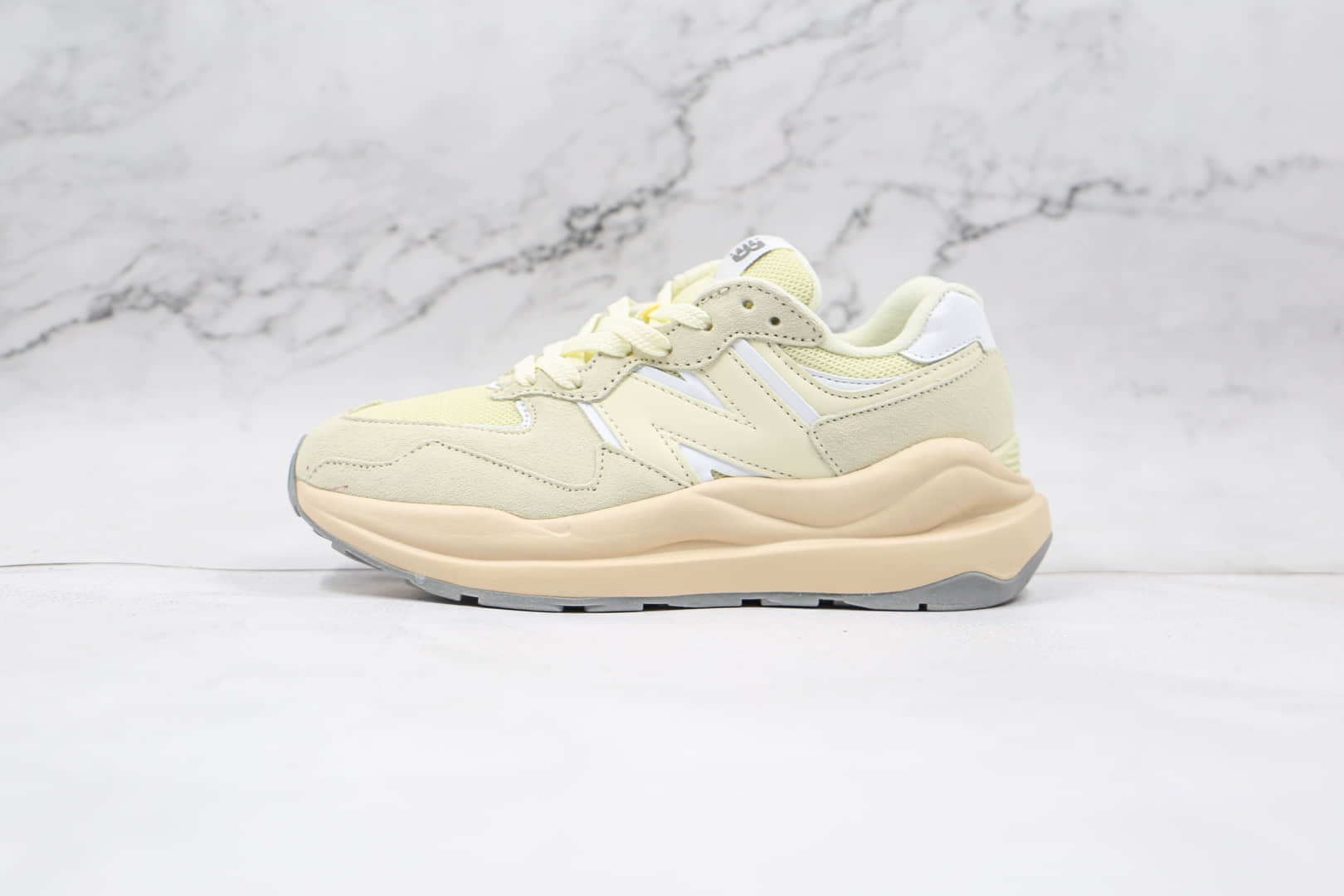 纯原版本新百伦NB5740米黄色复古老爹鞋出货