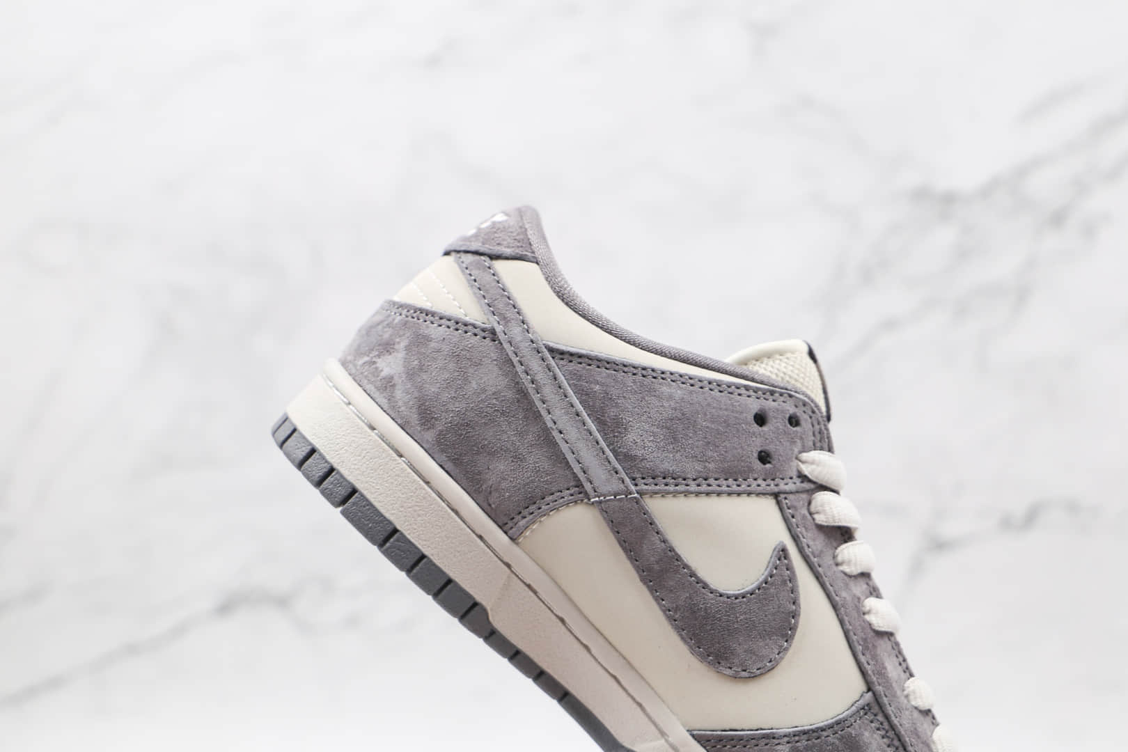 耐克NIKE SB ZOOM DUNK LOW PRO纯原版本低帮SB DUNK灰白麂皮板鞋内置Zoom气垫 货号：854866-002