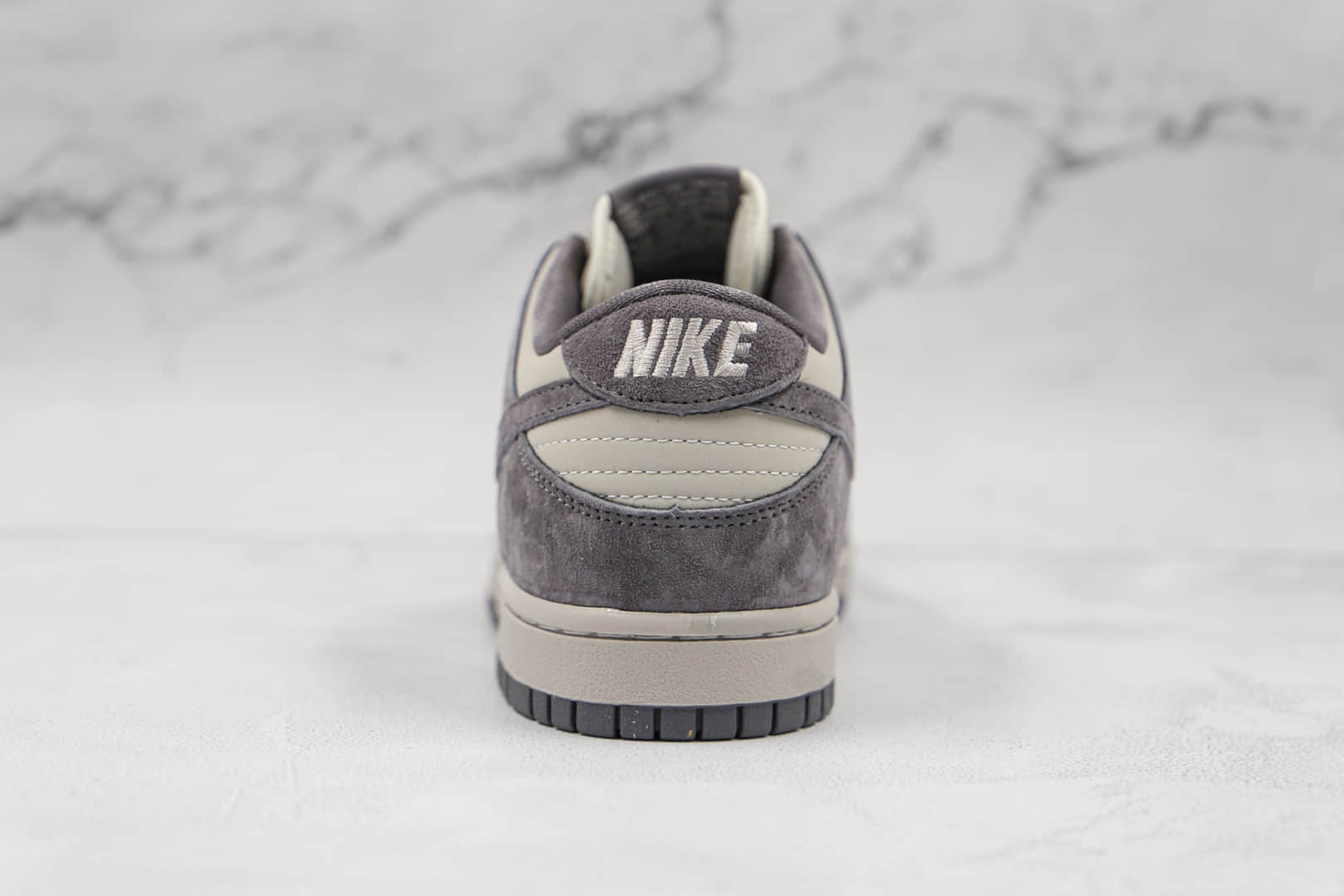 耐克NIKE SB ZOOM DUNK LOW PRO纯原版本低帮SB DUNK灰白麂皮板鞋内置Zoom气垫 货号：854866-002
