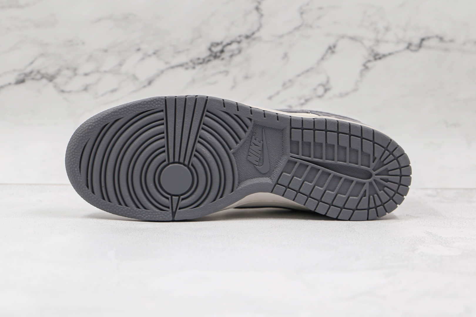 耐克NIKE SB ZOOM DUNK LOW PRO纯原版本低帮SB DUNK灰白麂皮板鞋内置Zoom气垫 货号：854866-002