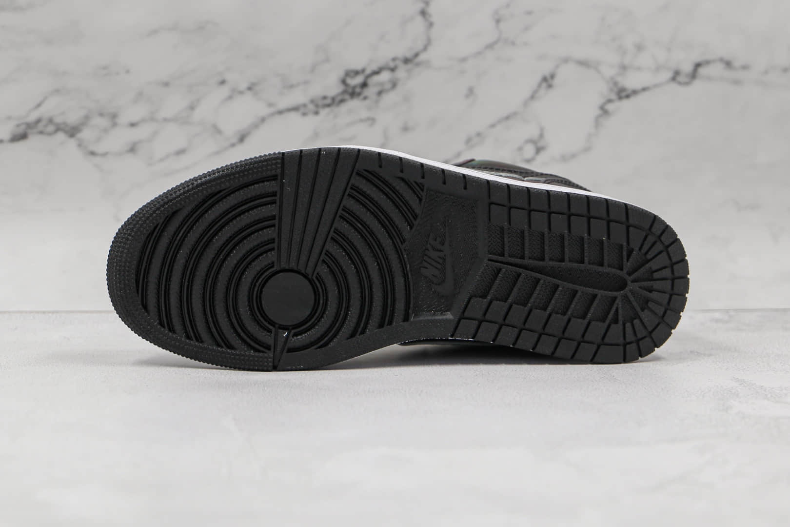 乔丹Air Jordan 1 Low纯原版本低帮AJ1热成像变色龙板鞋原楦头纸板打造 货号:553558-000