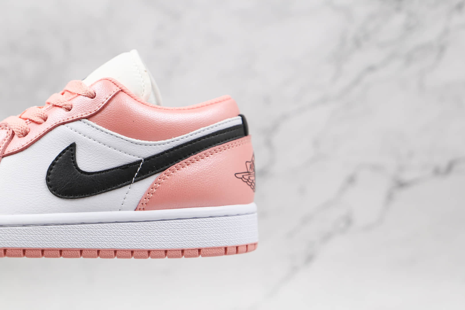 乔丹Air Jordan 1 Low纯原版本低帮AJ1黑勾北极粉板鞋原档案数据开发 货号：553560-800