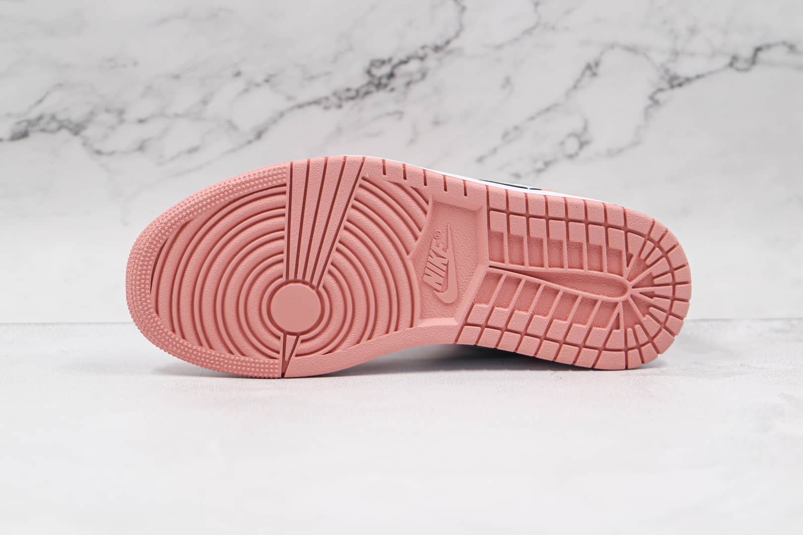 乔丹Air Jordan 1 Low纯原版本低帮AJ1黑勾北极粉板鞋原档案数据开发 货号：553560-800