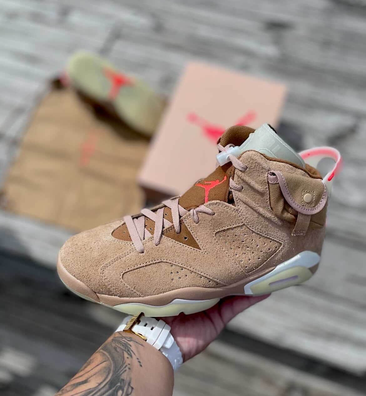 全新TS x AJ6月底发售!沉稳军事风! 货号:DH0690-200