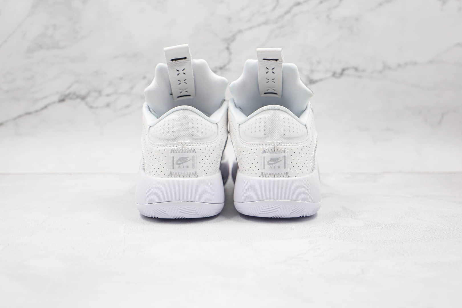 乔丹AIR JORDAN XXXV LOW PF纯原版本银白色AJ35篮球鞋内置Zoom气垫支持实战 货号:CW2459-100