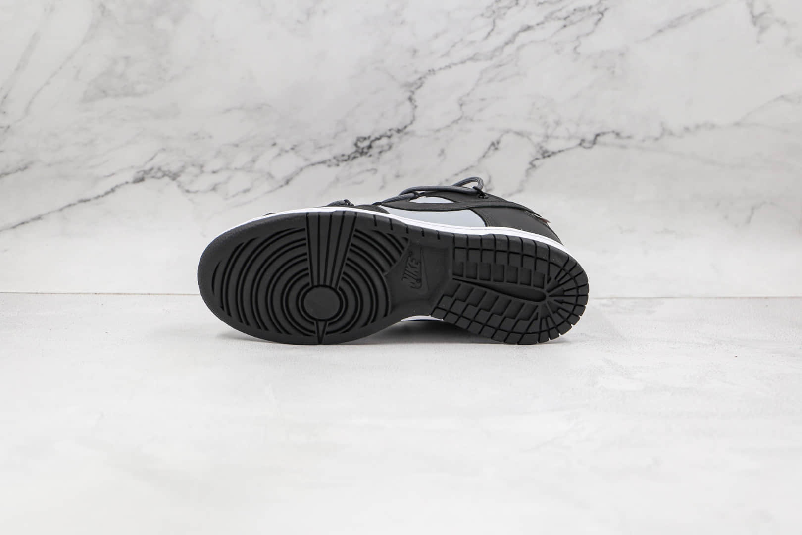 耐克Nike SB Dunk Low Black x OFF-WHITE x Futura三方联名款纯原版本OW SB DUNK黑灰色板鞋原盒原标 货号:CT0856-007