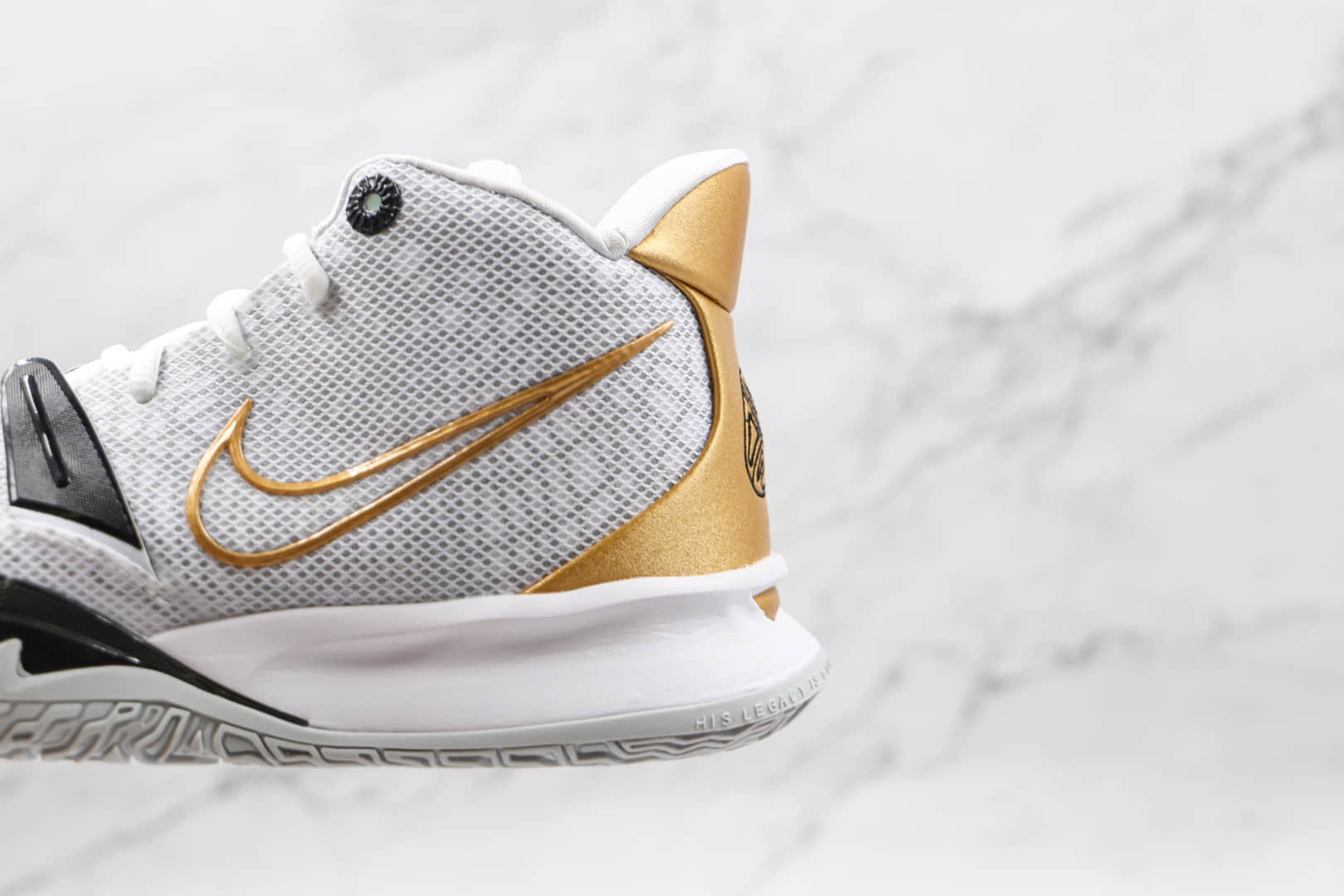 耐克Nike Kyrie 7 Ep纯原版本欧文7代白黑金色篮球鞋内置气垫支持实战 货号：CQ9327-101