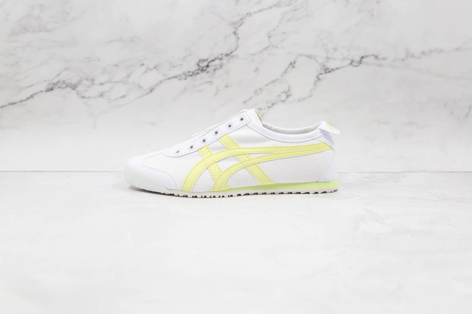 亚瑟士Onitsuka Tiger纯原版本鬼冢虎帆布鞋懒人一脚蹬白黄色原装四联吊牌 货号：1183B772-100