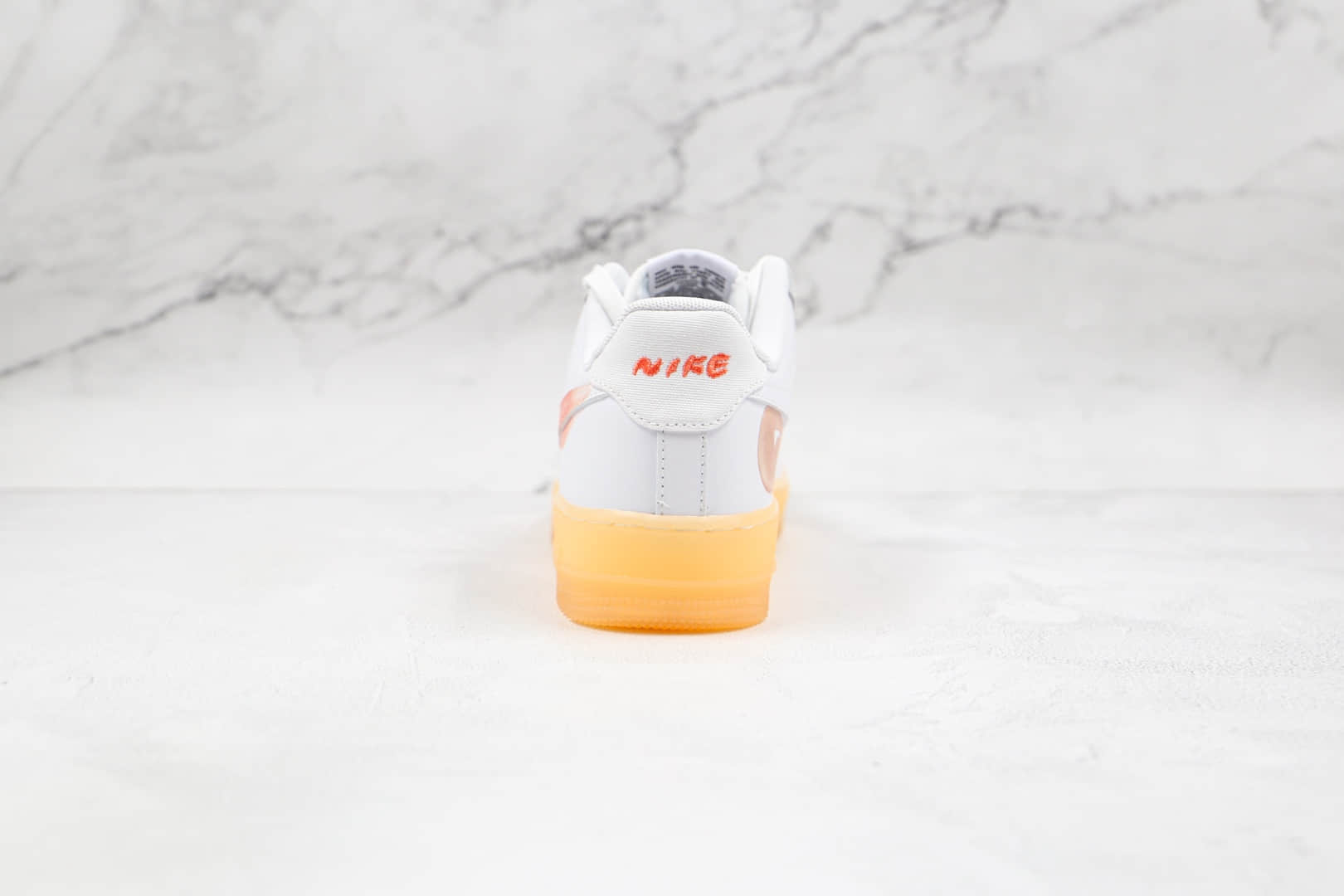 耐克Nike Flyleather x Mayumi Yamase联名款纯原版本低帮空军一号涂鸦生胶底板鞋内置气垫 货号：DB3595-100