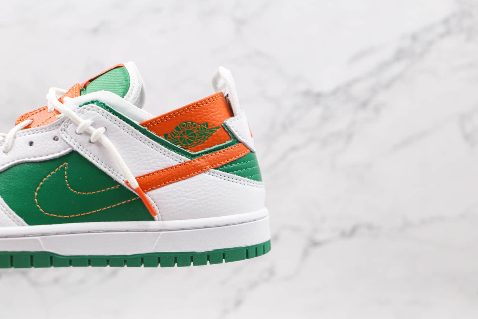 耐克Nike SB Dunk Low Custom Turdunken x Ziv Lee联名款纯原版本低帮SB DUNK断钩白绿色板鞋原盒原标 货号：304292-040