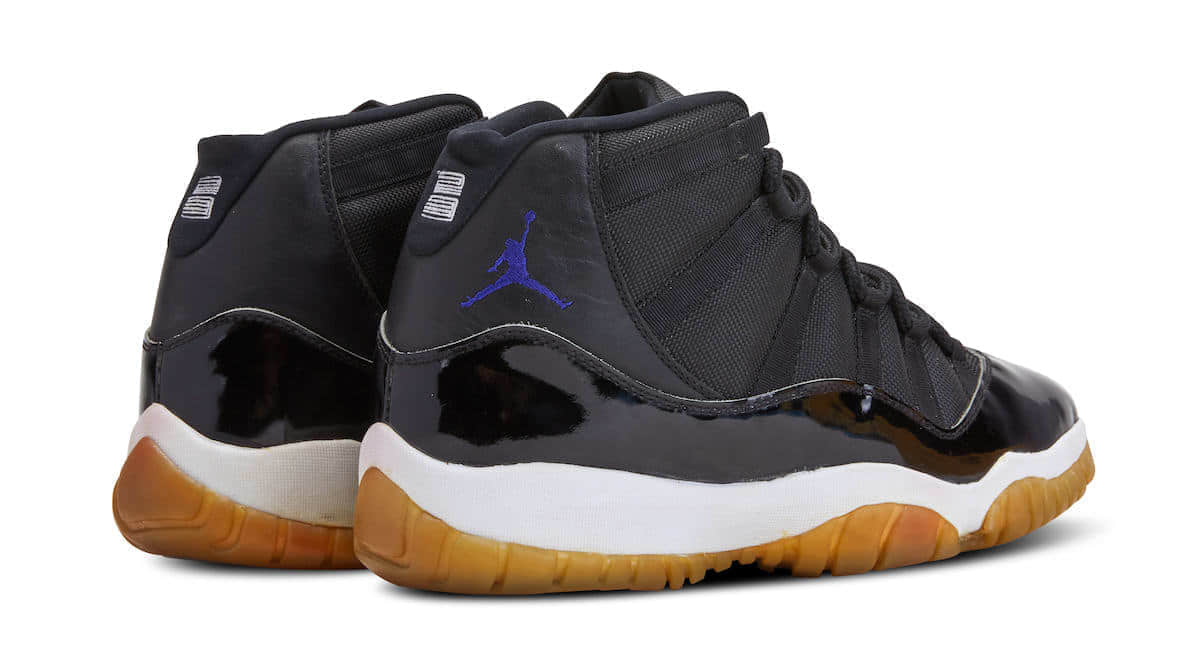 苏富比拍卖行惊现乔丹亲签大灌篮 AJ11！这双AJ真的买不起！