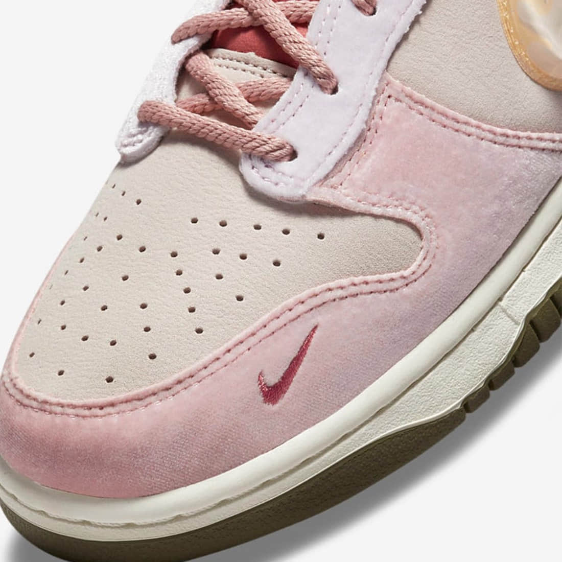 两款全新Social Status x Nike Dunk联名曝光!规格不俗!