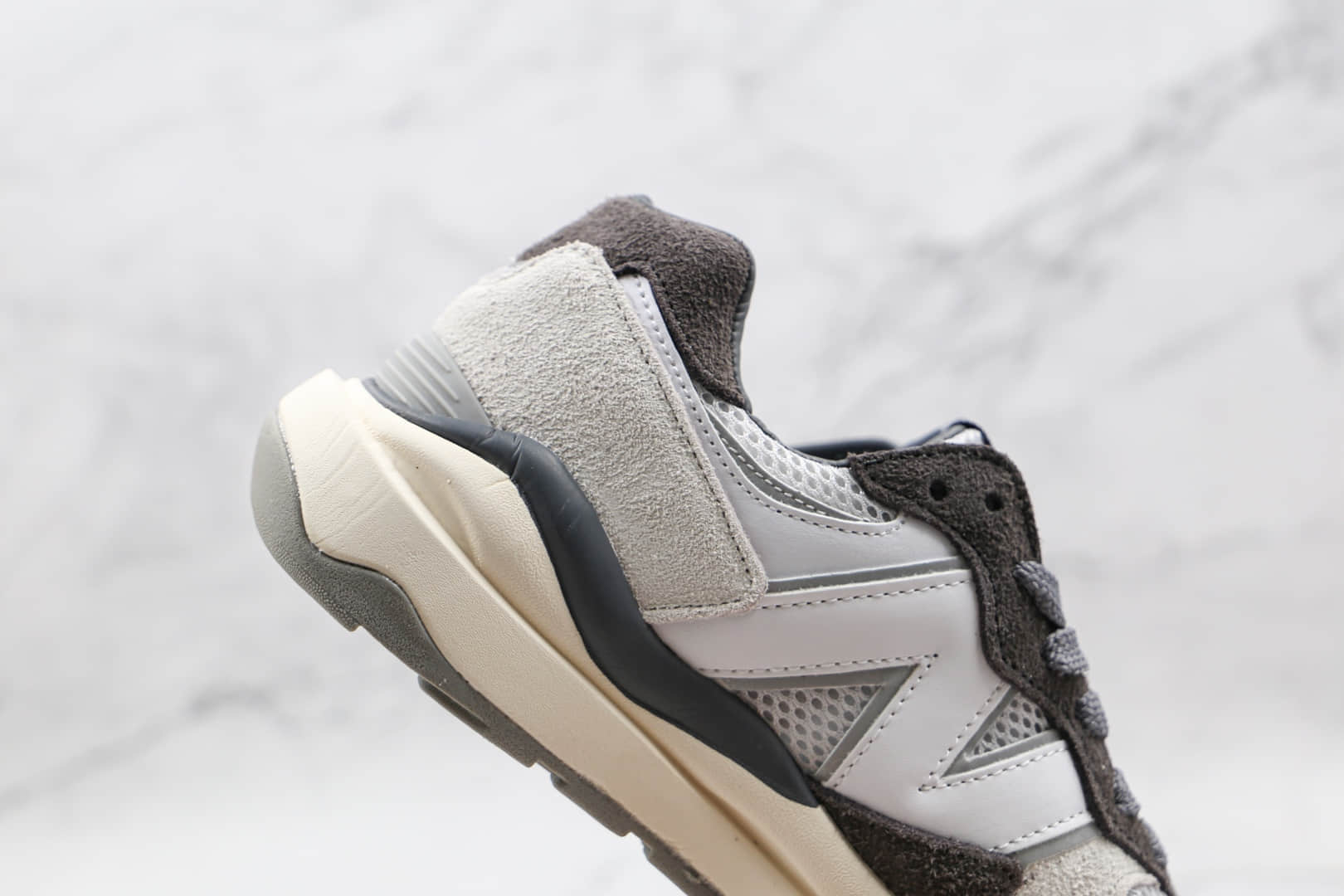 新百伦New Balance 5740纯原版本网面白灰色复古NB5740慢跑鞋原档案数据开发 货号:M5740WD