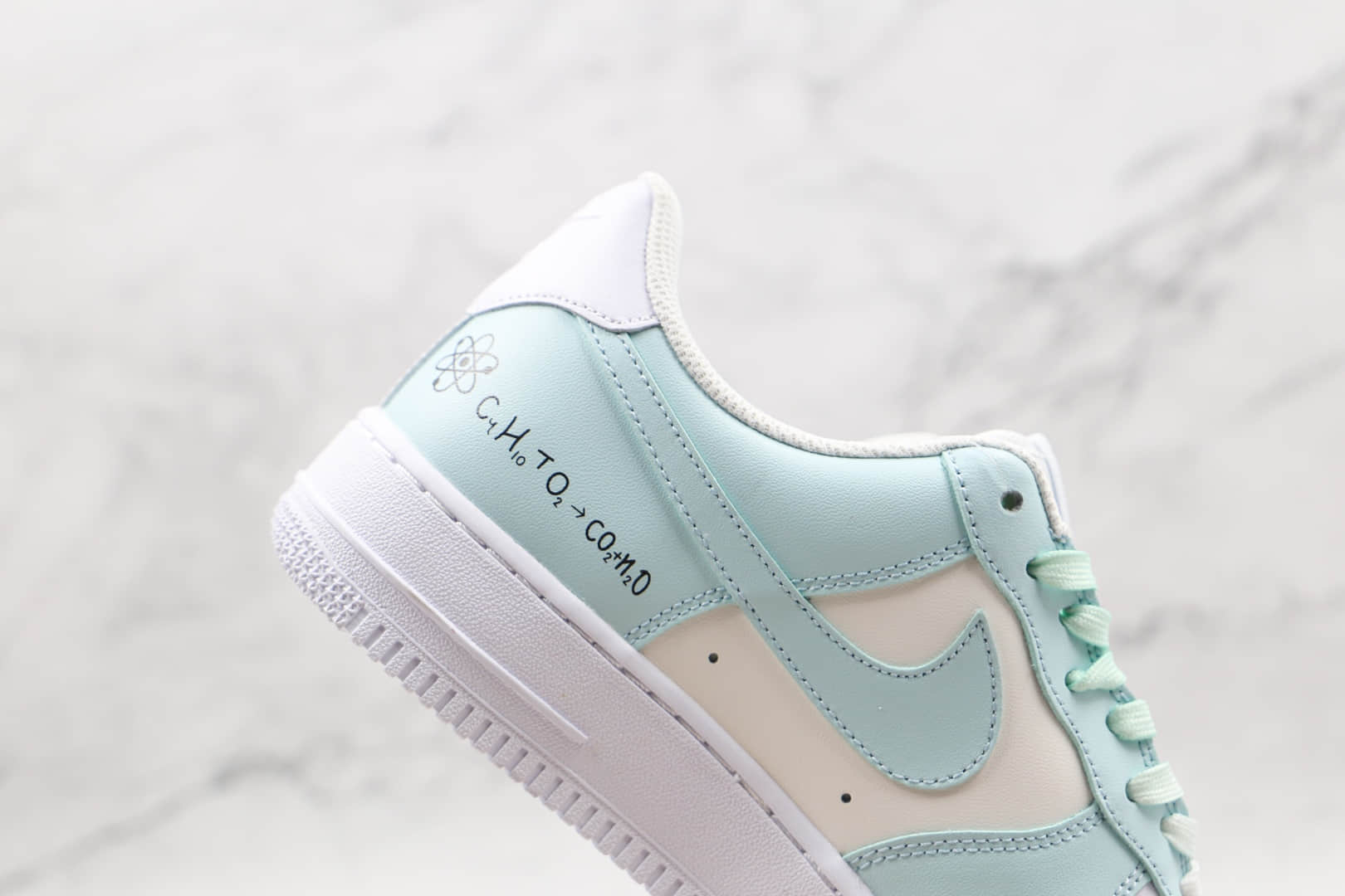 耐克Nike Air Force 1 Low’07纯原版本低帮空军一号化学公式二次元主题蓝白色板鞋内置气垫 货号：CW2288-303