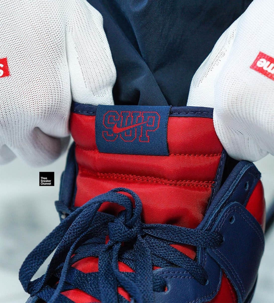 红蓝Supreme x Nike SB Dunk上脚图释出！你会入手吗？
