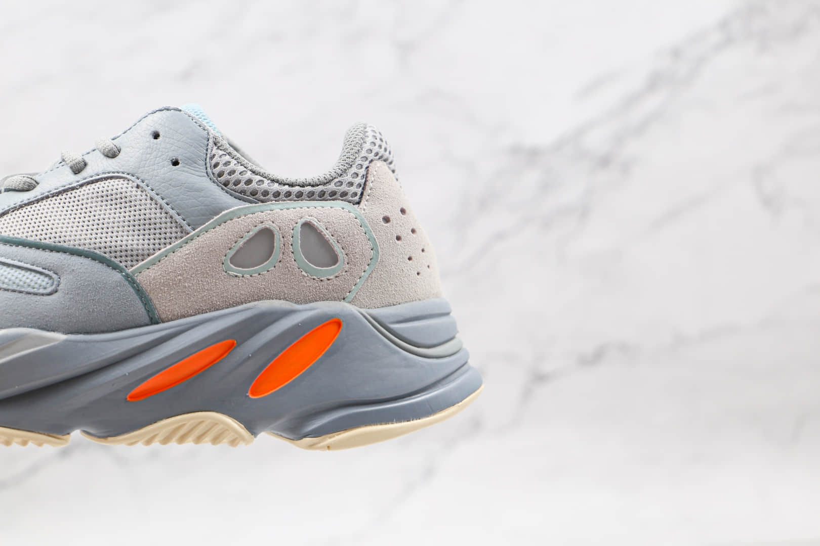 阿迪达斯Adidas Yeezy 700 Teal Blue纯原版本侃爷椰子700青蓝惯性灰老爹鞋原鞋开模一比一打造 货号：EG7597