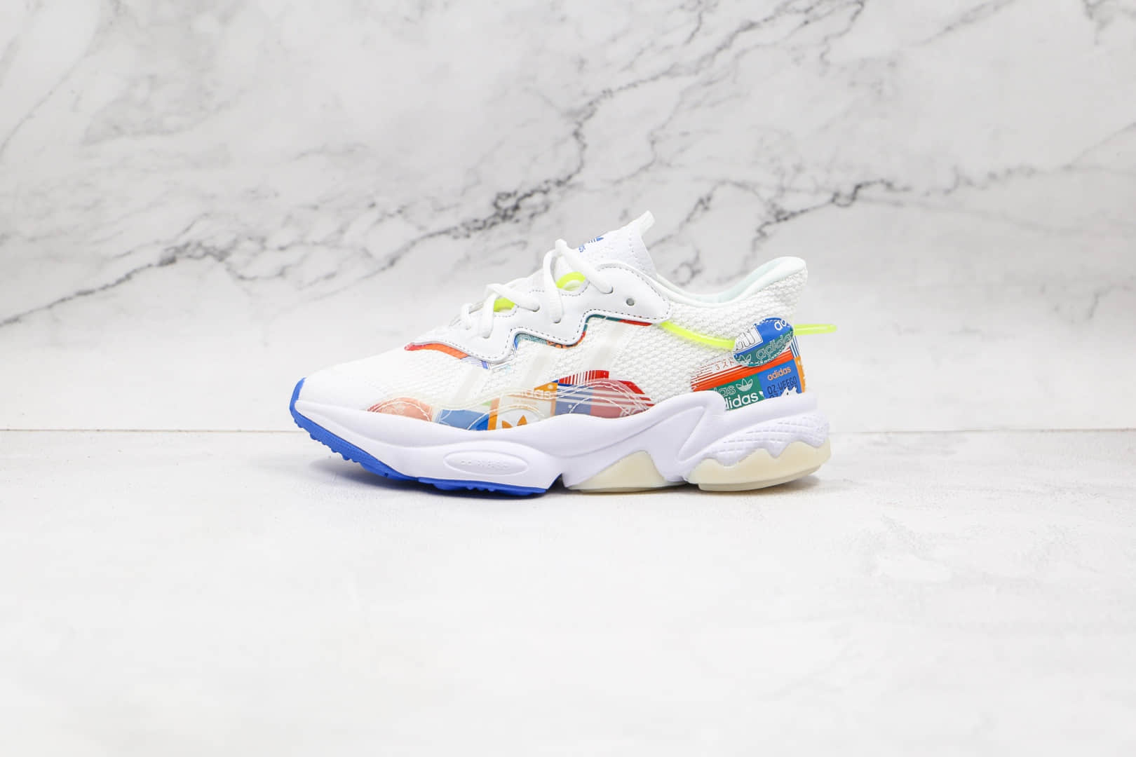 阿迪达斯Adidas OZWEEGO 2021纯原版本三叶草水管网面白彩色老爹鞋原楦头纸板打造 货号：GX2714