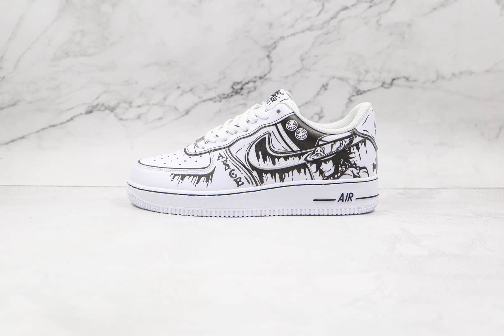 耐克Nike Air Force 1‘07纯原版本低帮空军一号黑白色海贼王涂鸦漫画板鞋内置气垫 货号:CW2288-301