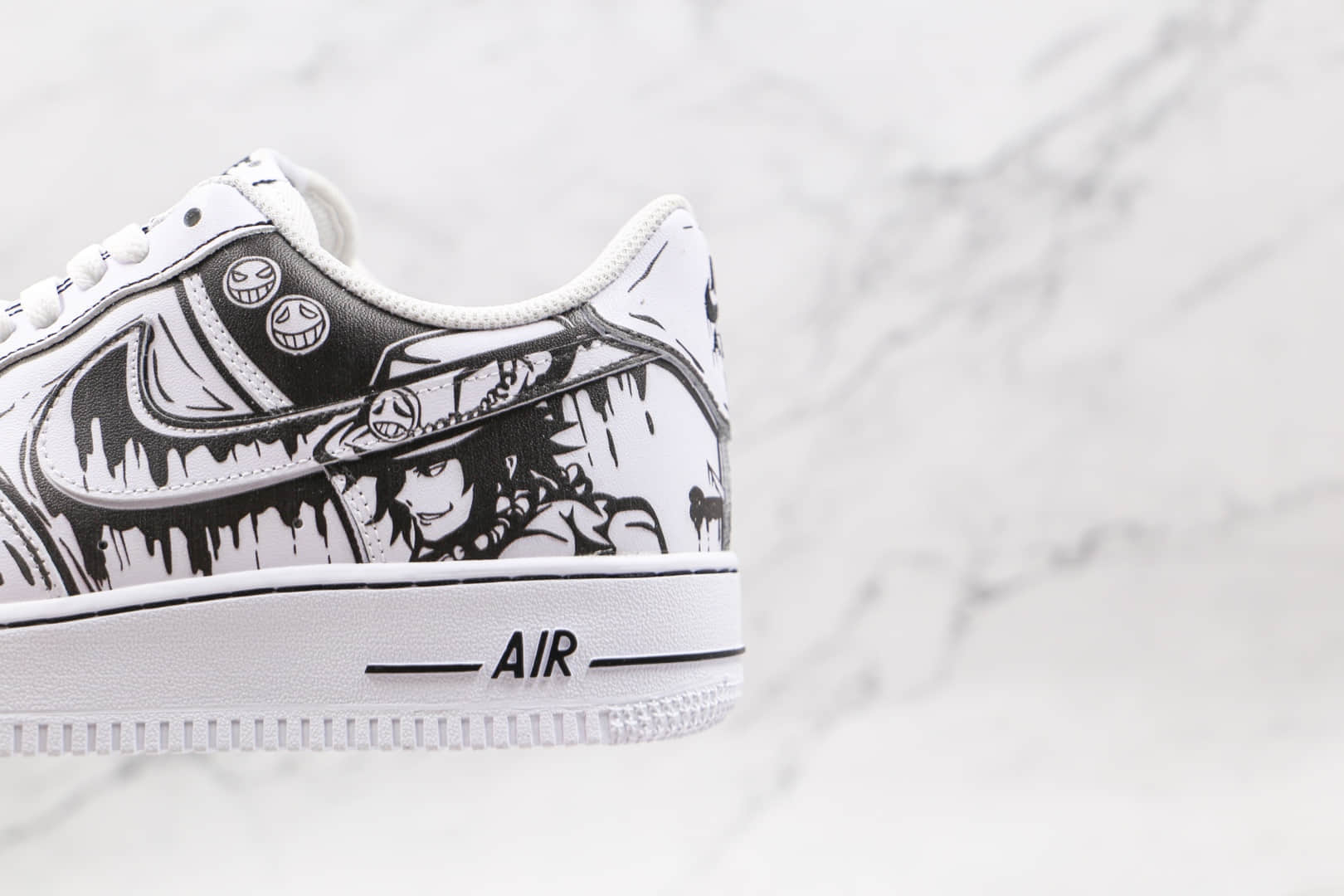 耐克Nike Air Force 1‘07纯原版本低帮空军一号黑白色海贼王涂鸦漫画板鞋内置气垫 货号:CW2288-301