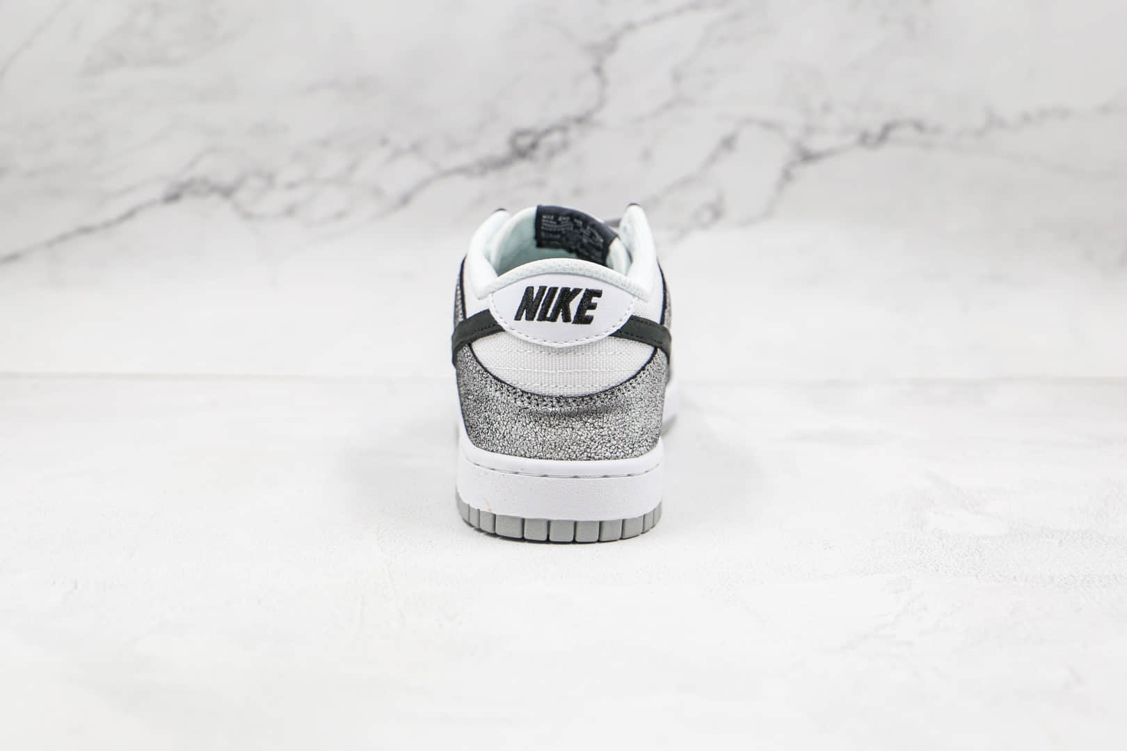 耐克Nike Dunk Low Retro纯原版本伦纳德白银色黑钩DUNK板鞋原楦头纸板打造 货号：DO5882-001