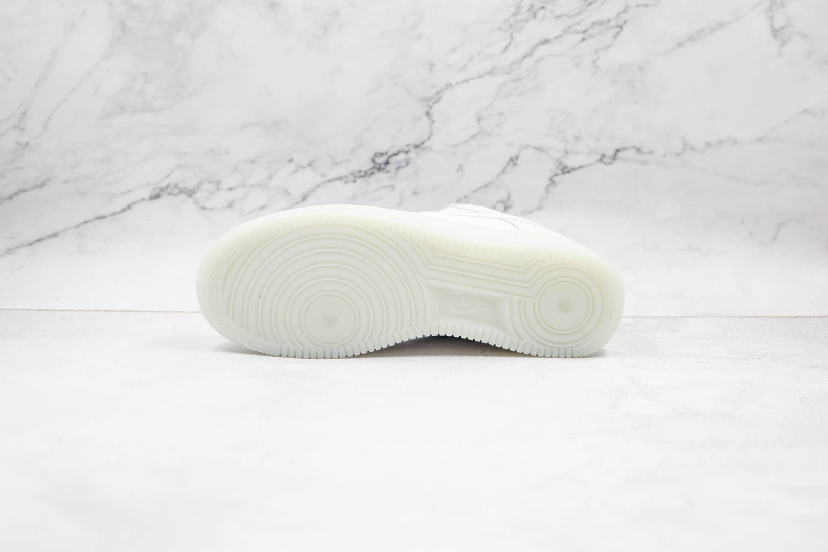 耐克Nike Air Force 1 GORE-TEX纯原版本低帮空军一号机能纯白板鞋内置气垫 货号:DJ7968-100