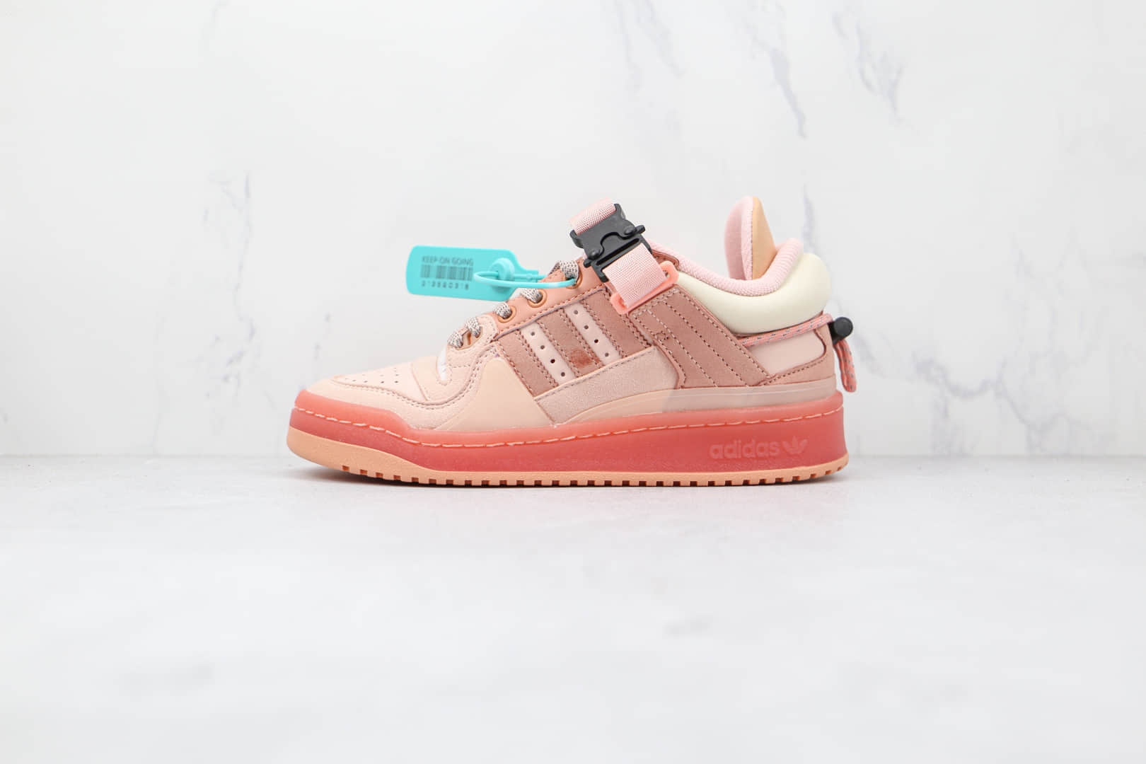 阿迪达斯adidas Forum Buckle Low x Bad Bunny联名款纯原版本低帮粉红色板鞋原楦头纸板打造 货号：GW0265