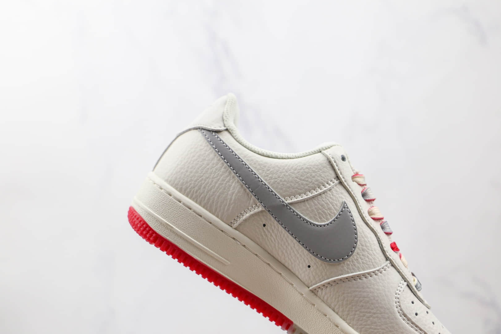 耐克Nike Air Force 1 Low '07纯原版本低帮空军一号多伦多猛龙队白灰红色板鞋内置气垫 货号:CH2608-216