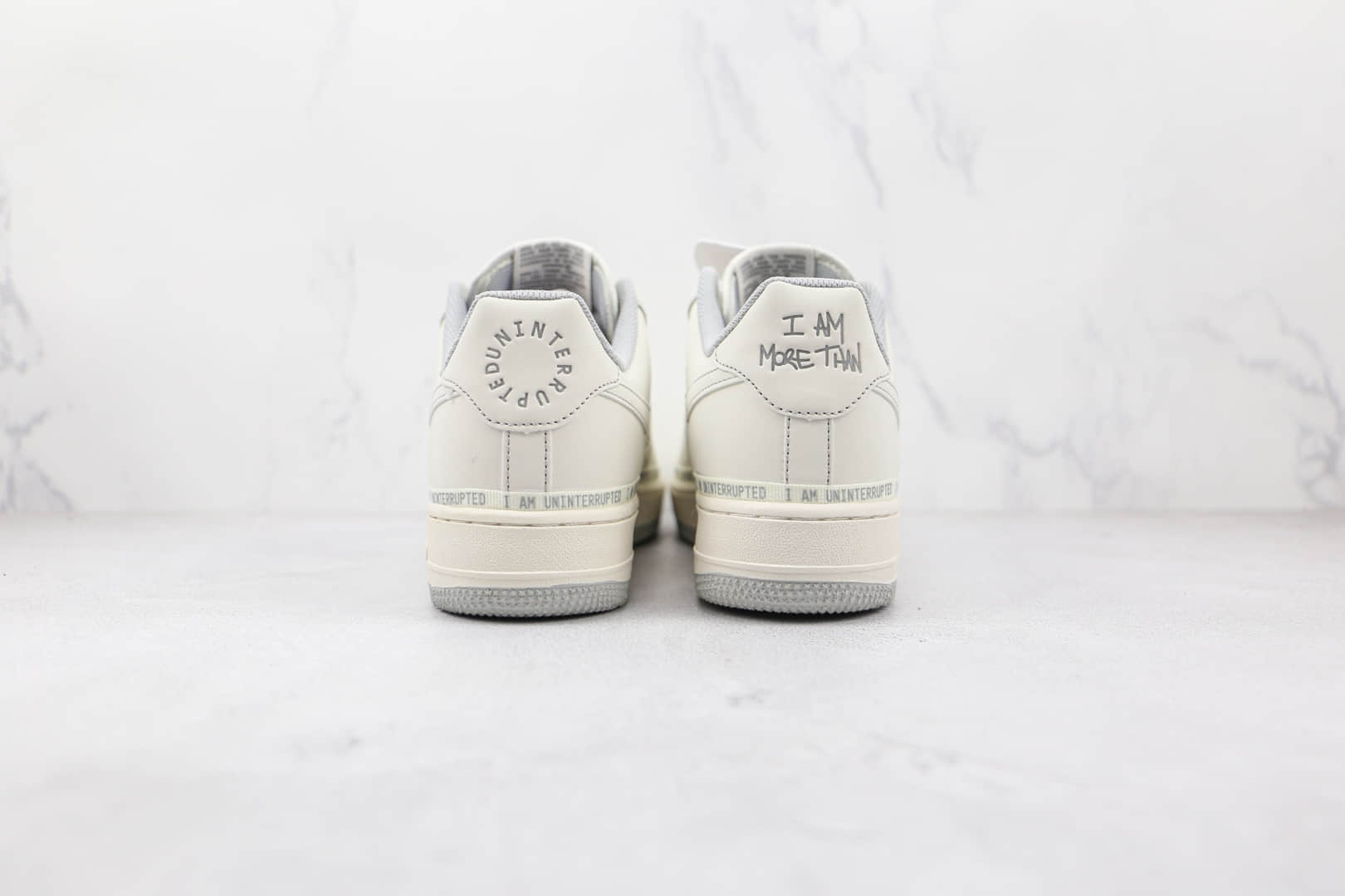 耐克Nike Air Forece 1 MORE THAN x Uninterrupted联名款纯原版本低帮空军一号米灰银签名涂鸦板鞋内置气垫 货号:DW8802-603