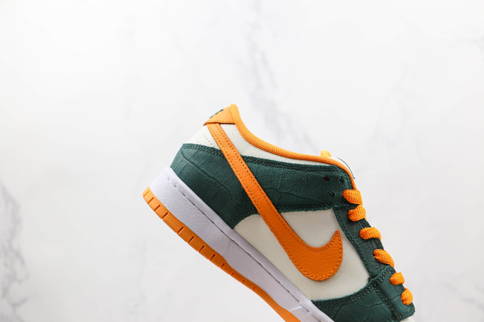 耐克Nike SB Dunk Low Pro纯原版本低帮SB DUNK白绿黄色鳄鱼纹板鞋内置气垫 货号:304292-383