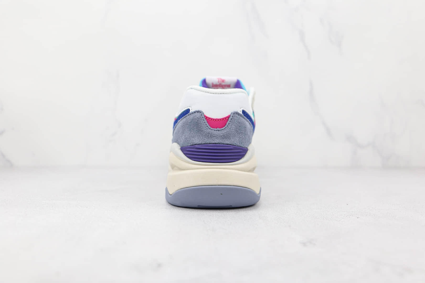 新百伦New Balance 5740纯原版本白蓝彩虹彩色拼接复古老爹鞋原楦头纸板打造 货号:W5740PL1