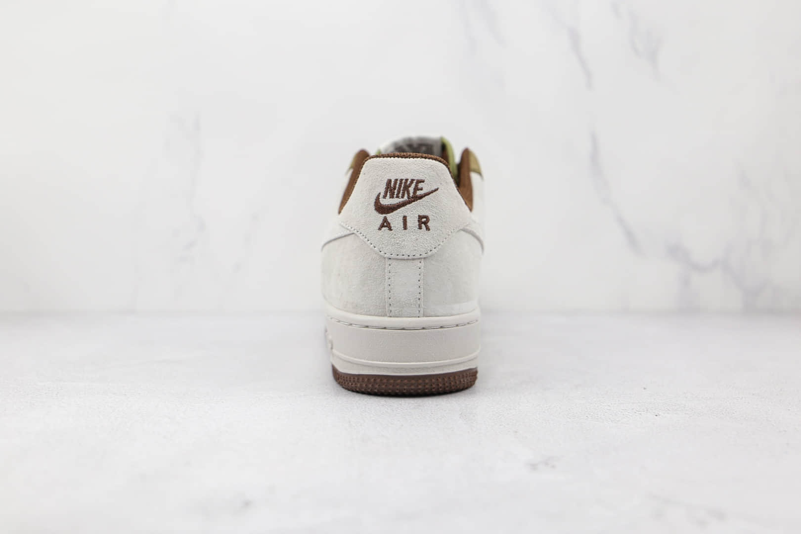 耐克Nike Air Force 1纯原版本低帮空军一号麂皮绿咖白色拼接板鞋内置气垫 货号：DB2260-199
