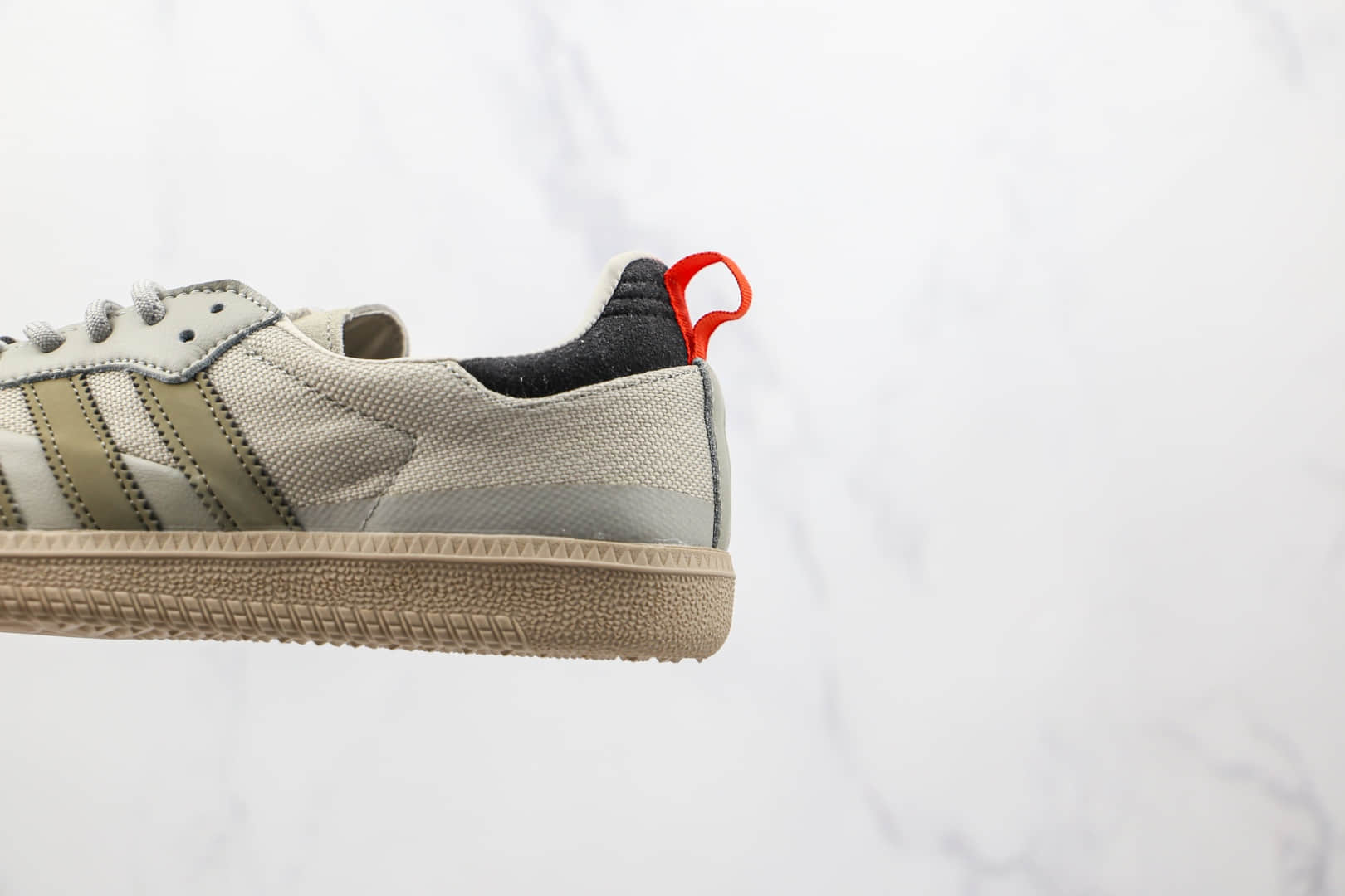 阿迪达斯Adidas Samba OG纯原版本桑巴灰色反毛皮板鞋原楦头纸板打造 货号：EE6664